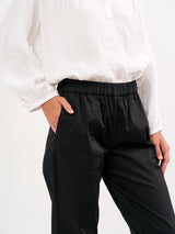 מכנסי ליאון