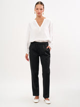 מכנסי ליאון