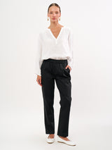 מכנסי ליאון