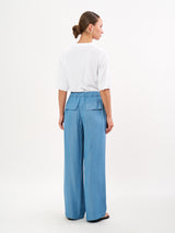 מכנסי קייטלין