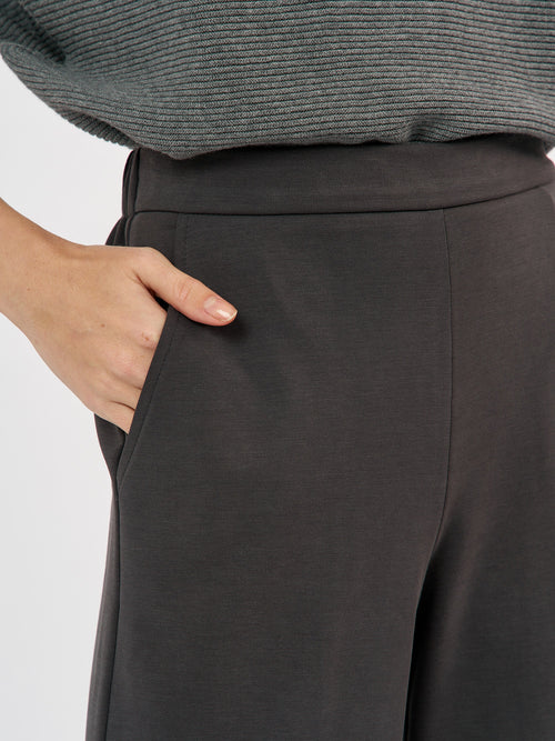 מכנסיים נואל