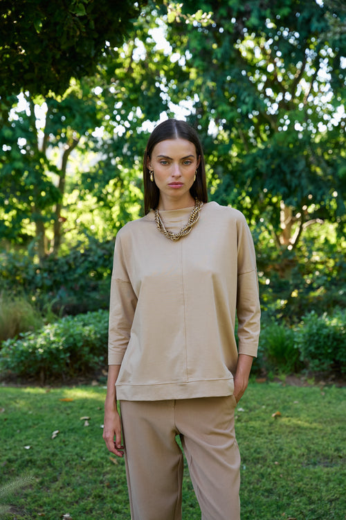 חולצת טי קורינה