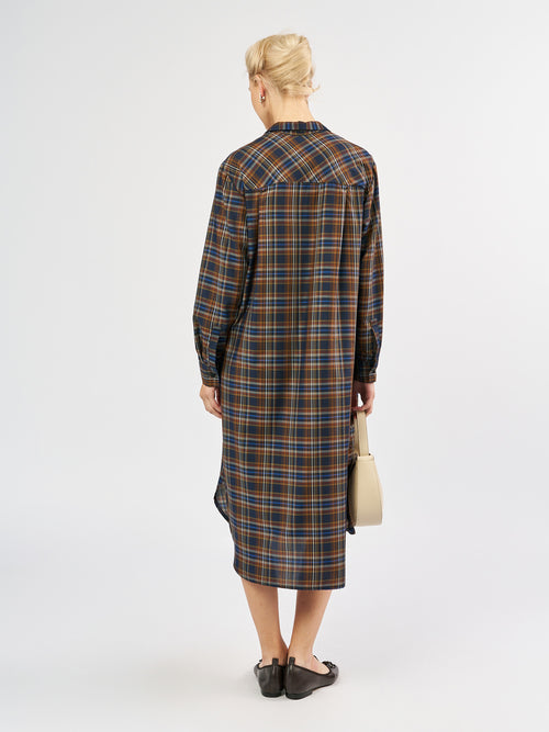 שמלה בונדי כיסים