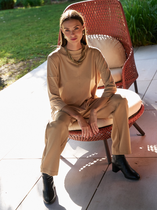 חולצת טי קורינה