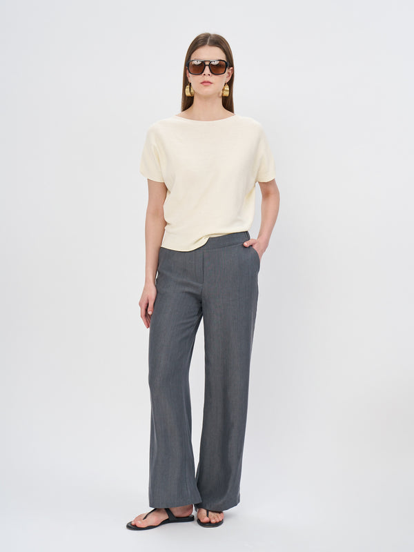 מכנסי קייטלין