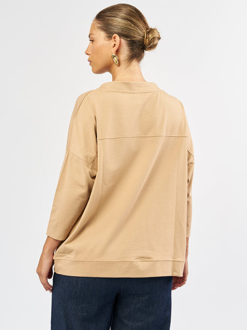 חולצת טי קורינה